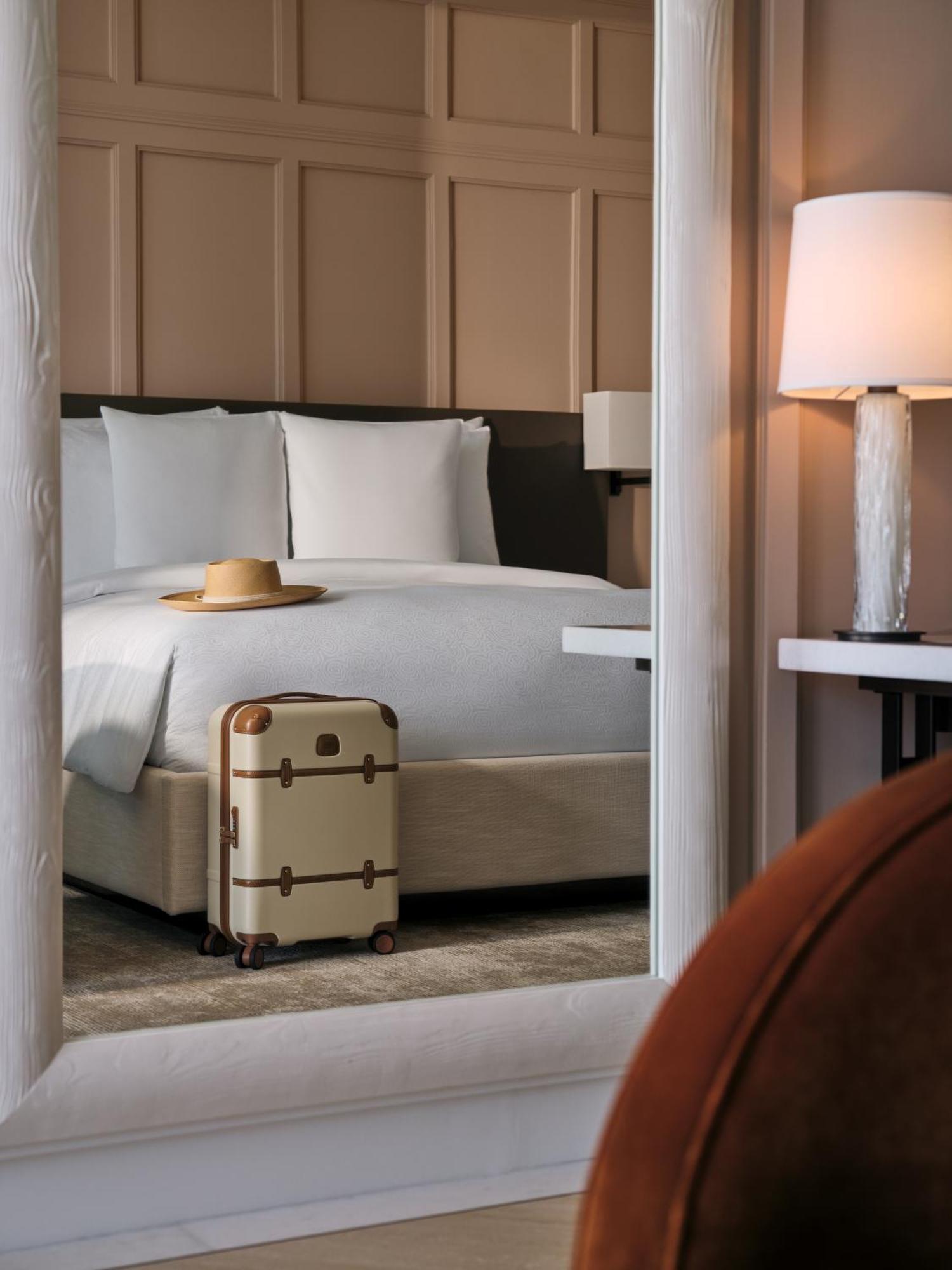 Sunrise Sky Room with Double Upgrade and 25% Discount on all Food and Beverage Outlets, Book 60 mins DIOR SPA treatments get upgraded to 90 mins (for stays till 31st August 2026),1515295411:JPEG
